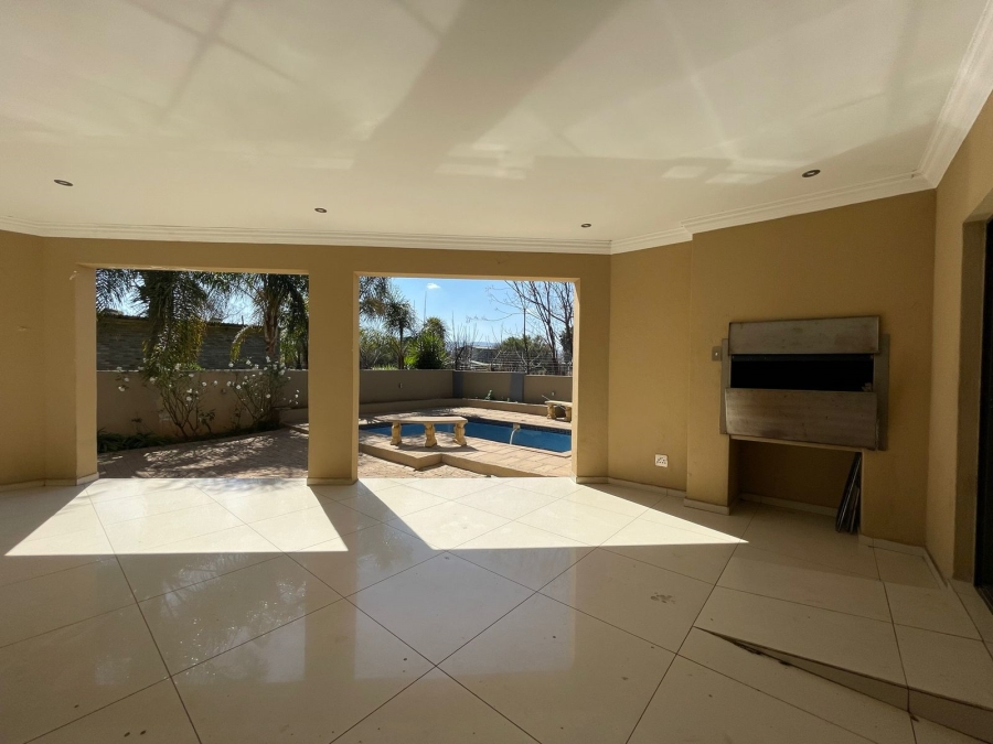 4 Bedroom Property for Sale in Birdwood Estate North West